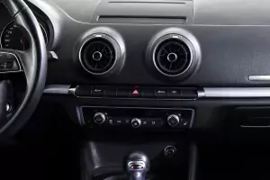 Audi  11