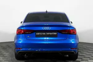 Audi  5