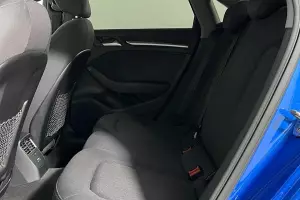 Audi  9