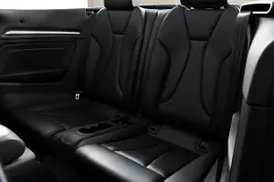 Audi  12
