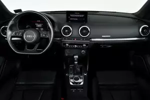 Audi  8