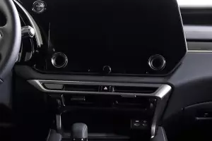 Lexus  12