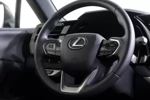 Lexus  14