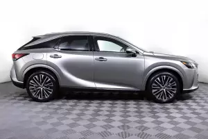 Lexus  3