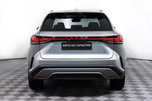 Lexus  5