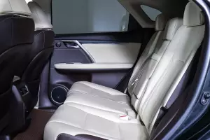 Lexus  15