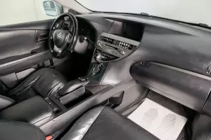 Lexus  13
