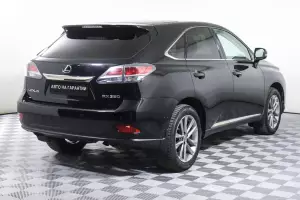 Lexus  4