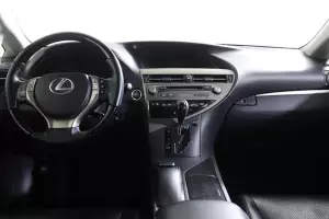 Lexus  7