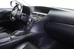 Lexus  8