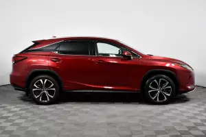 Lexus  3