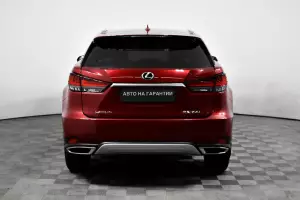 Lexus  5