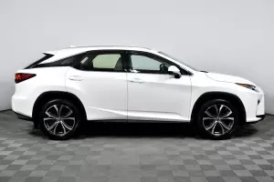 Lexus  3