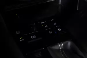 Lexus  5