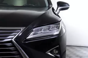 Lexus  13