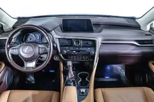Lexus  11