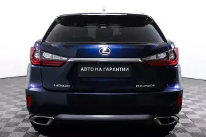 Lexus  5