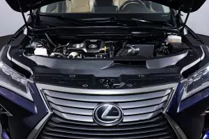 Lexus  7