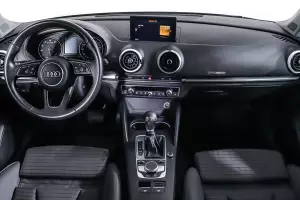Audi  10