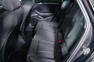Audi  15