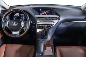 Lexus  10