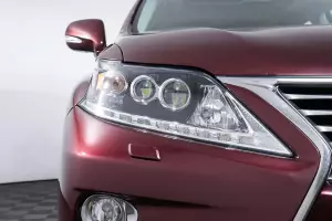 Lexus  9