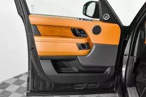 Land Rover  10