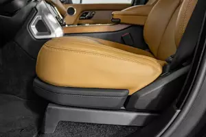 Land Rover  8