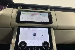 Land Rover  4