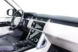 Land Rover  17