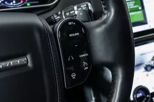 Land Rover  7