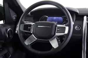 Land Rover  11