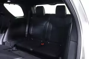 Land Rover  2