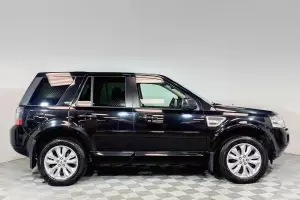 Land Rover  3