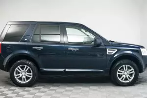Land Rover  3