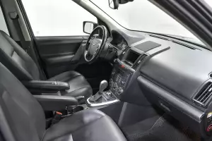 Land Rover  6