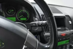 Land Rover  8