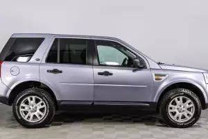 Land Rover  3