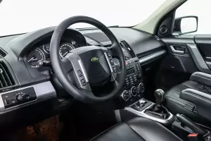 Land Rover  9