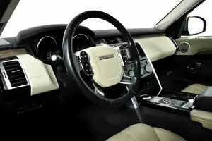 Land Rover  9