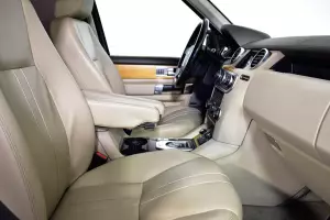 Land Rover  7