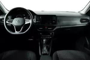 Volkswagen  8