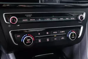 Kia  4