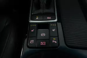 Kia  13
