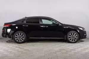 Kia  3