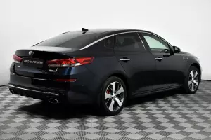 Kia  4