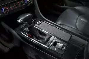 Kia  10
