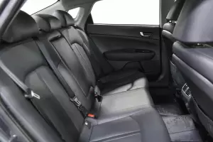 Kia  15