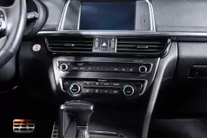 Kia  12