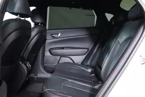 Kia  15